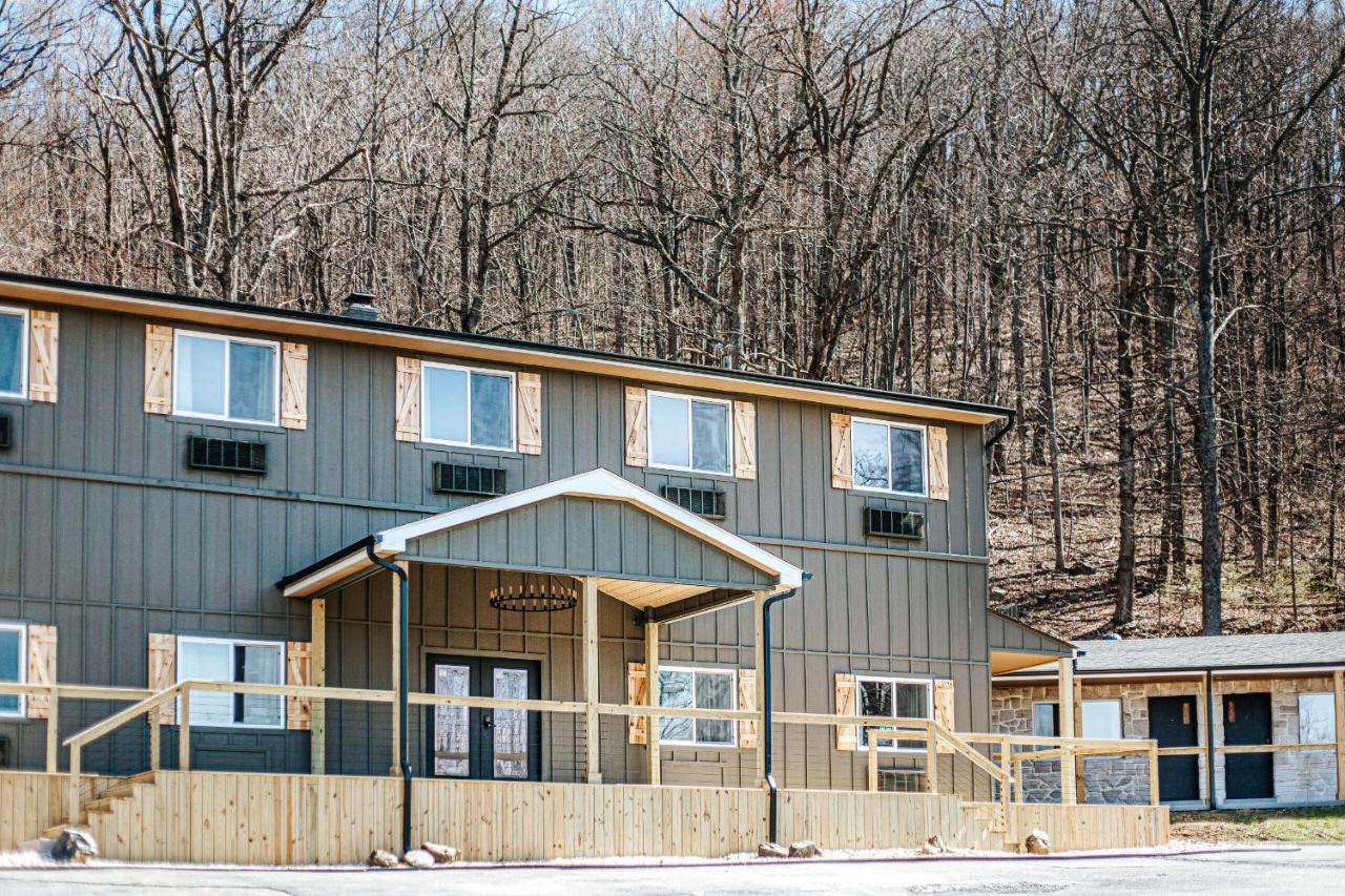 Grey Pine Lodge Waynesboro Zimmer foto